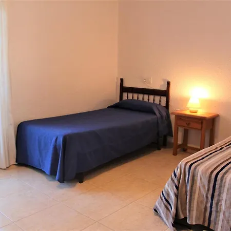 Casa Familiar Con Jardin Y Vista Al Mar En - Es-228-9 *